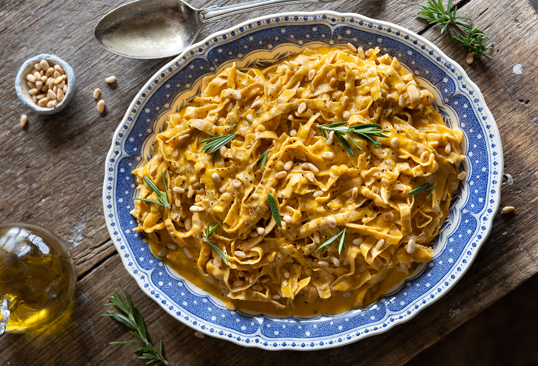 Creamy Roasted Pumpkin Pasta - Slendier