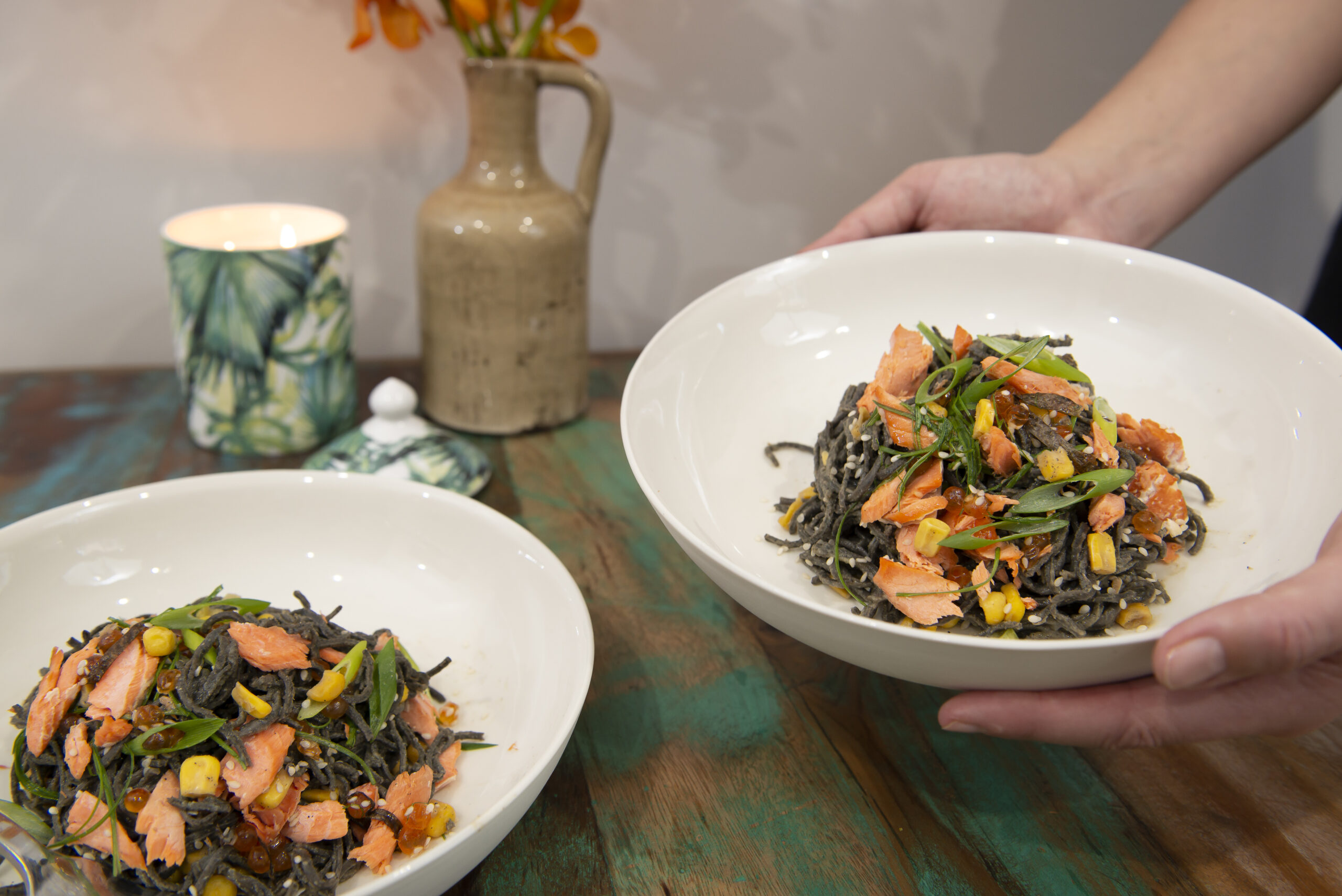 Black Soybean Spaghetti with miso butter, corn and salmon - Slendier